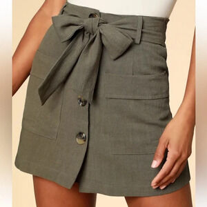 Lulus Jordine Olive Green Button Front Skort size large